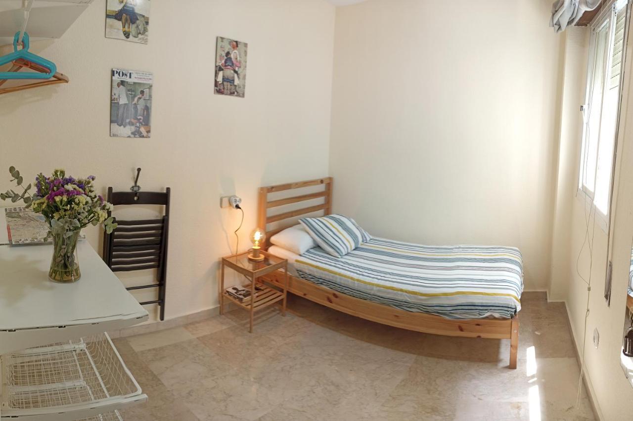 Habitación en casa particular Confortable Habitación Céntrica En Piso Privado *