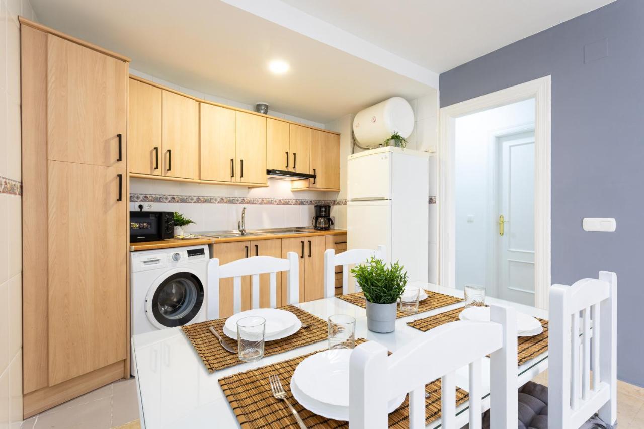 Holidays2malaga Capuchinos French Balconies, Private Parking, Wifi&air Con * Málaga