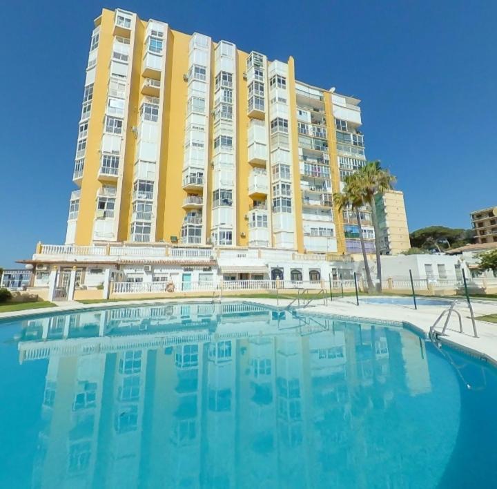 Apartamento Apartamento Almirante Beach Málaga