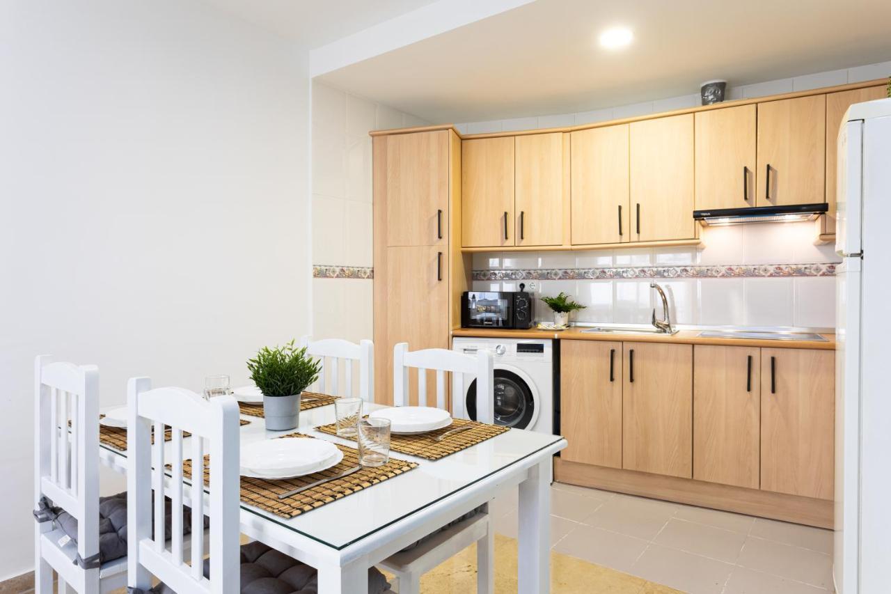 Holidays2malaga Capuchinos French Balconies, Private Parking, Wifi&air Con Apartamento