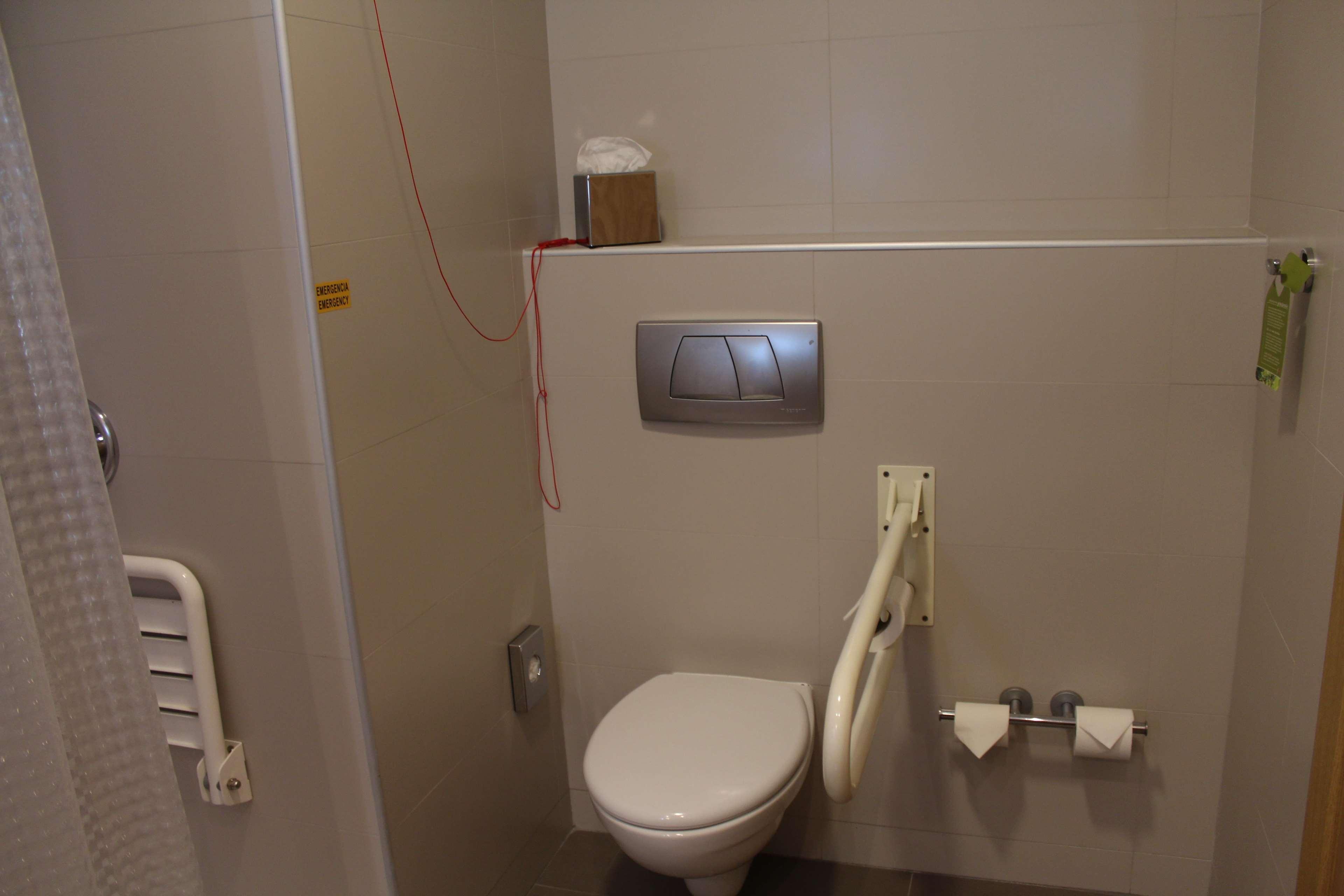 Hilton Garden Hotel 4*