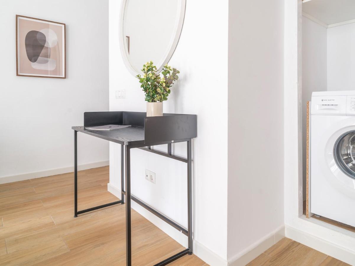 Apartment Sanders Lavender - Delightful Two-bedroom Downtown