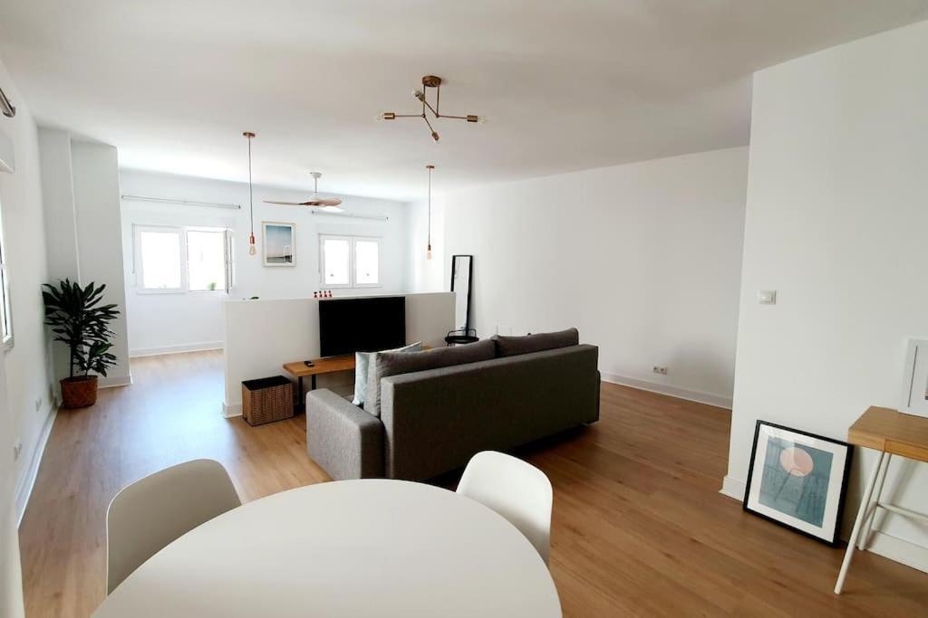Apartamento Céntrico Y Espacioso Loft Parking Gratuito M Málaga