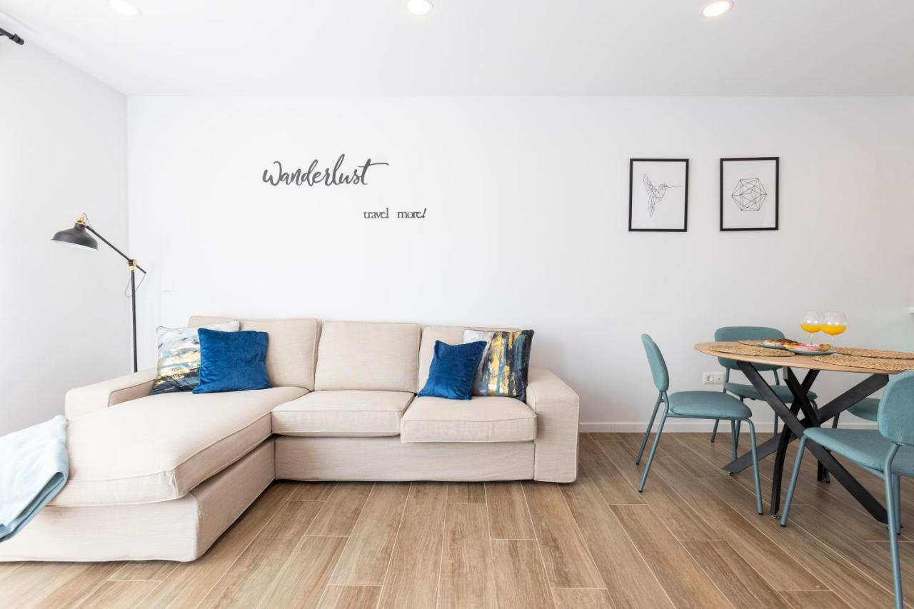 Fabuloso Nuevo Con Parking Y Piscina Malaga