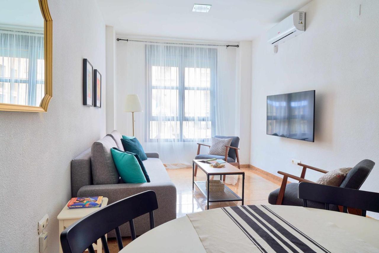 Under The Olive Trees In Historic Center Of Apartamento