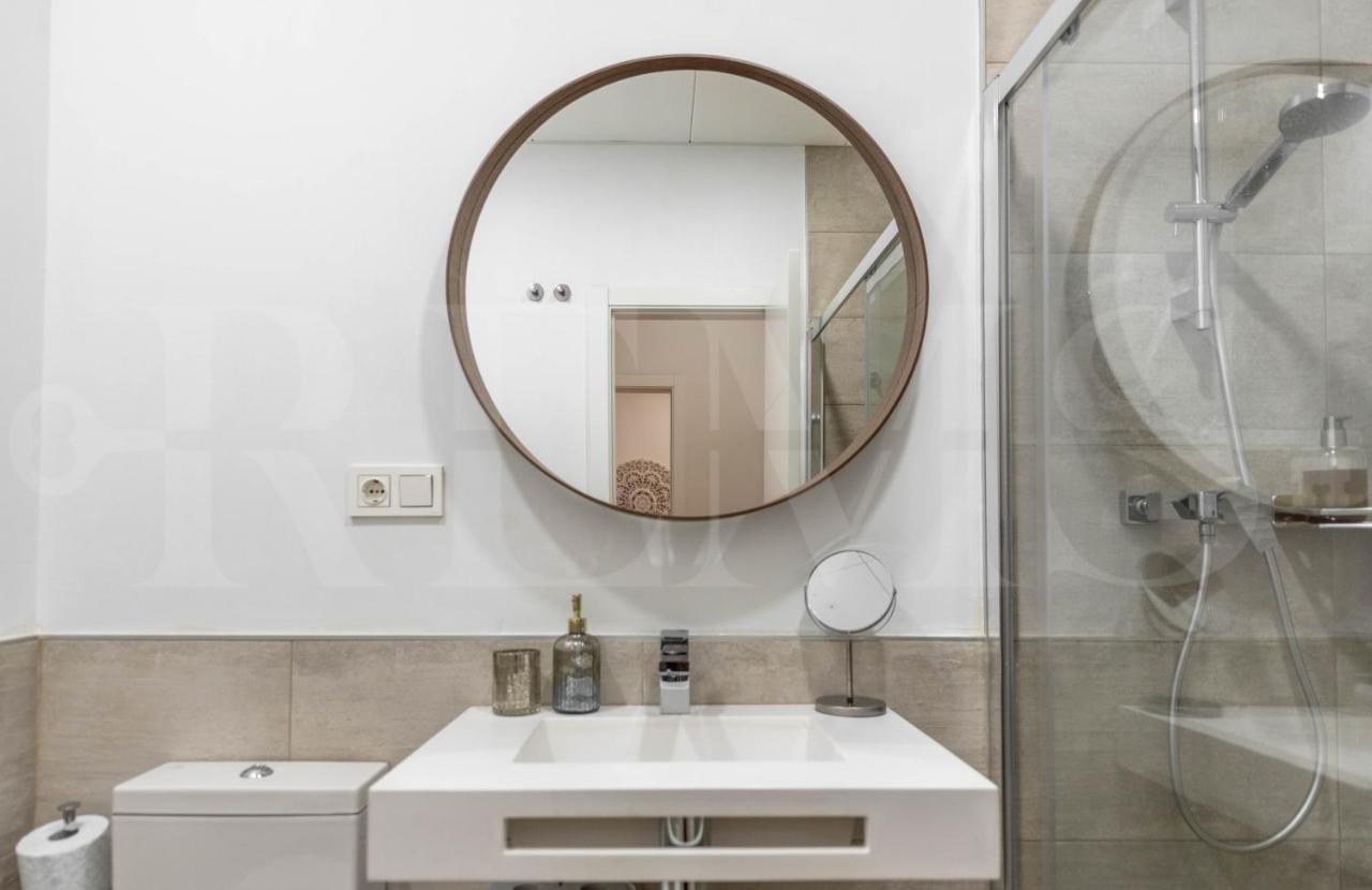 Dreamy Mediterranean With Parking - Center By Rems Apartment