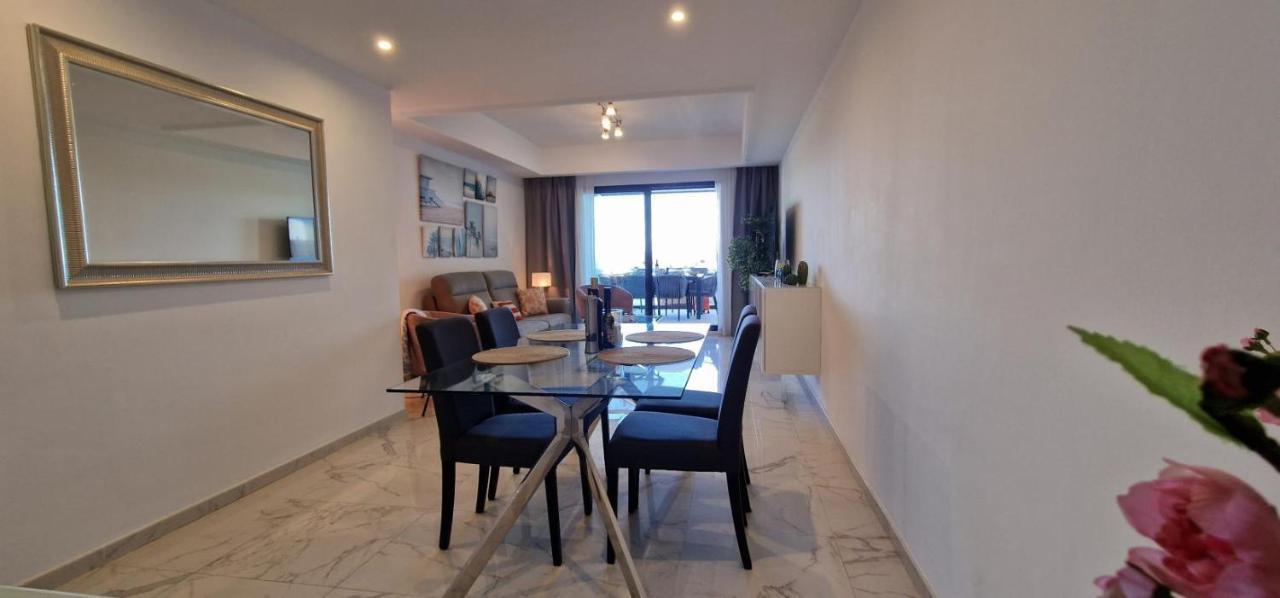 Casares Del Mar Luxury Apartamento *