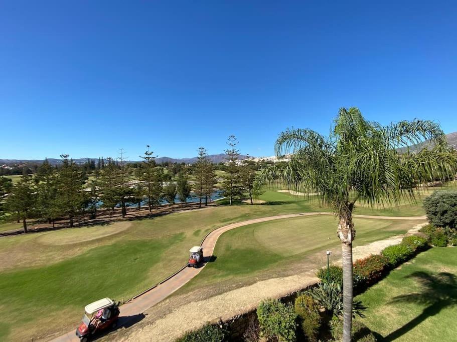 Luxury Large 2 Bedroom Frontline Golf Apartamento