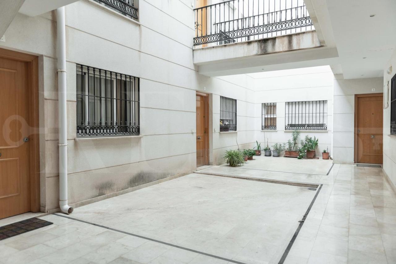 Apartamento Lovely Duplex With Private Parking Near Center By Rems *