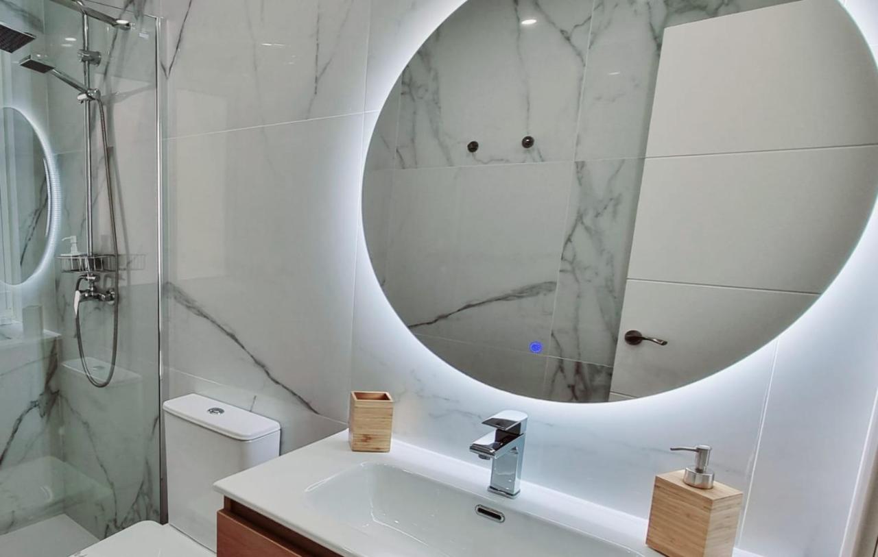 Gleaming & Well Located In Center Apartamento *