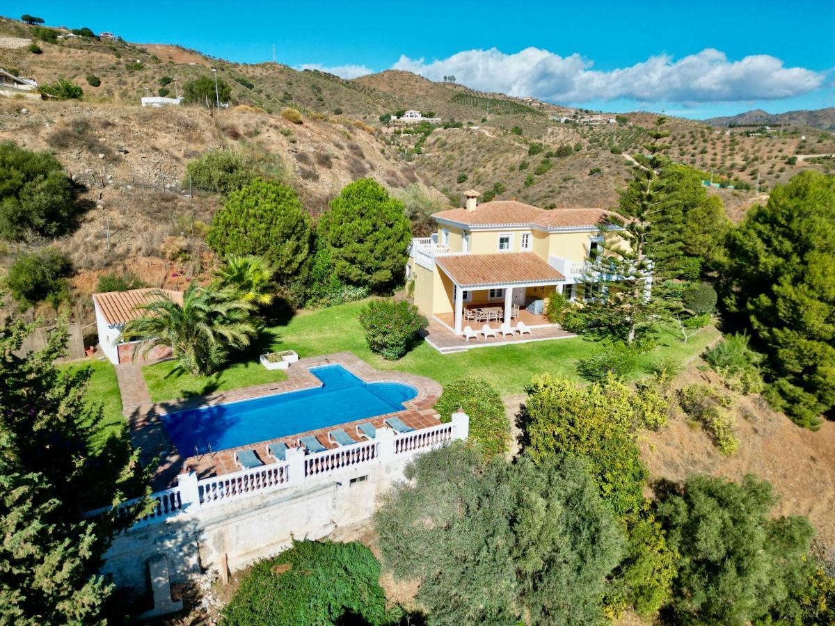 Villa Gran Con Vistas Al Mar Y Piscina Privada