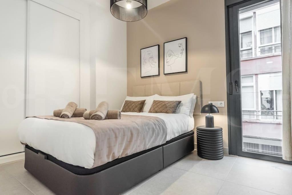 Apartment Modern With Patio & Parking By Rems Malaga