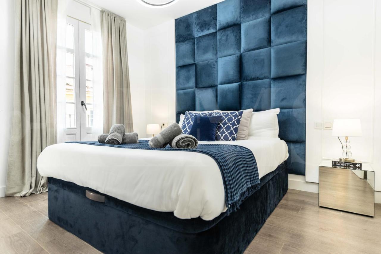 Contemporary Luxe Duplex In The Heart Of By Rems Apartamento