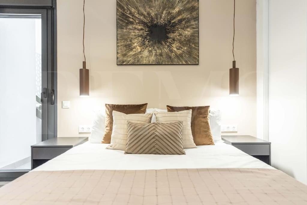Modern With Patio & Parking By Rems Apartment *