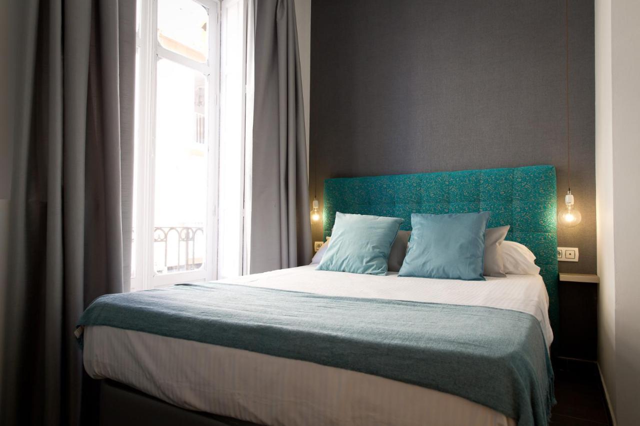 Apartments Holidays2Malaga City Center Apartment *