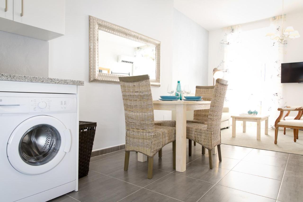 Apartments Holidays2Malaga City Center Apartment *