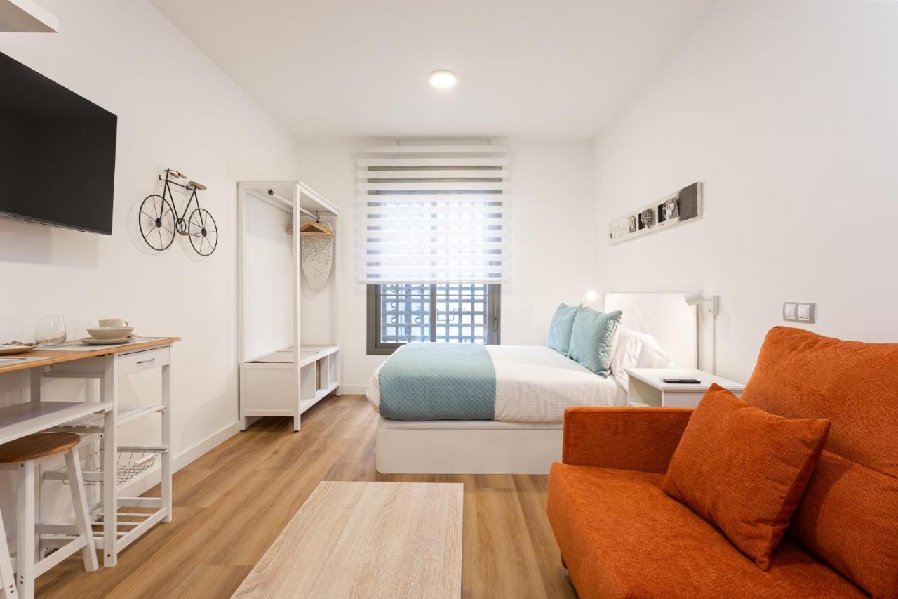 Apartments Holidays2Malaga City Center * Malaga