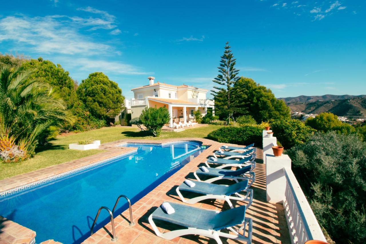 Villa Gran Con Vistas Al Mar Y Piscina Privada Malaga