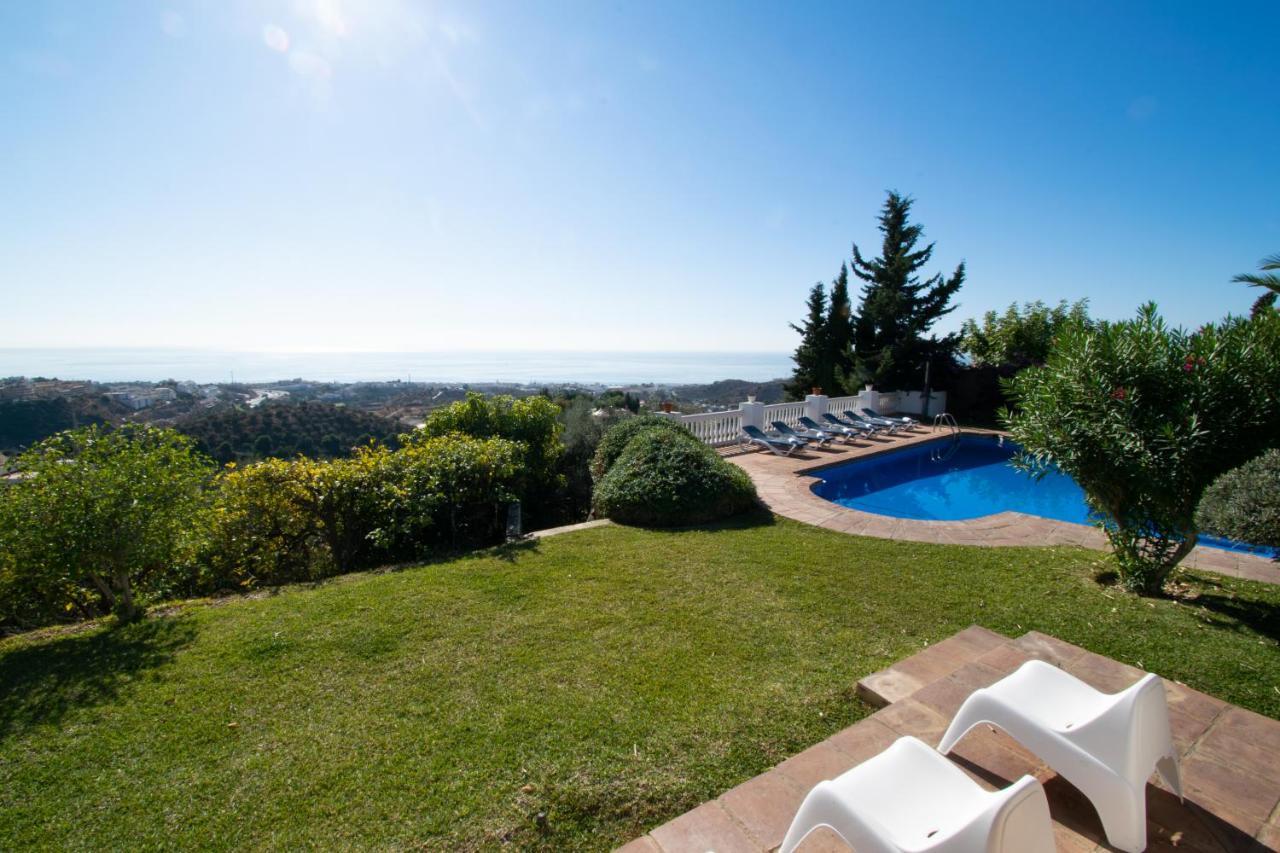 Gran Con Vistas Al Mar Y Piscina Privada Malaga