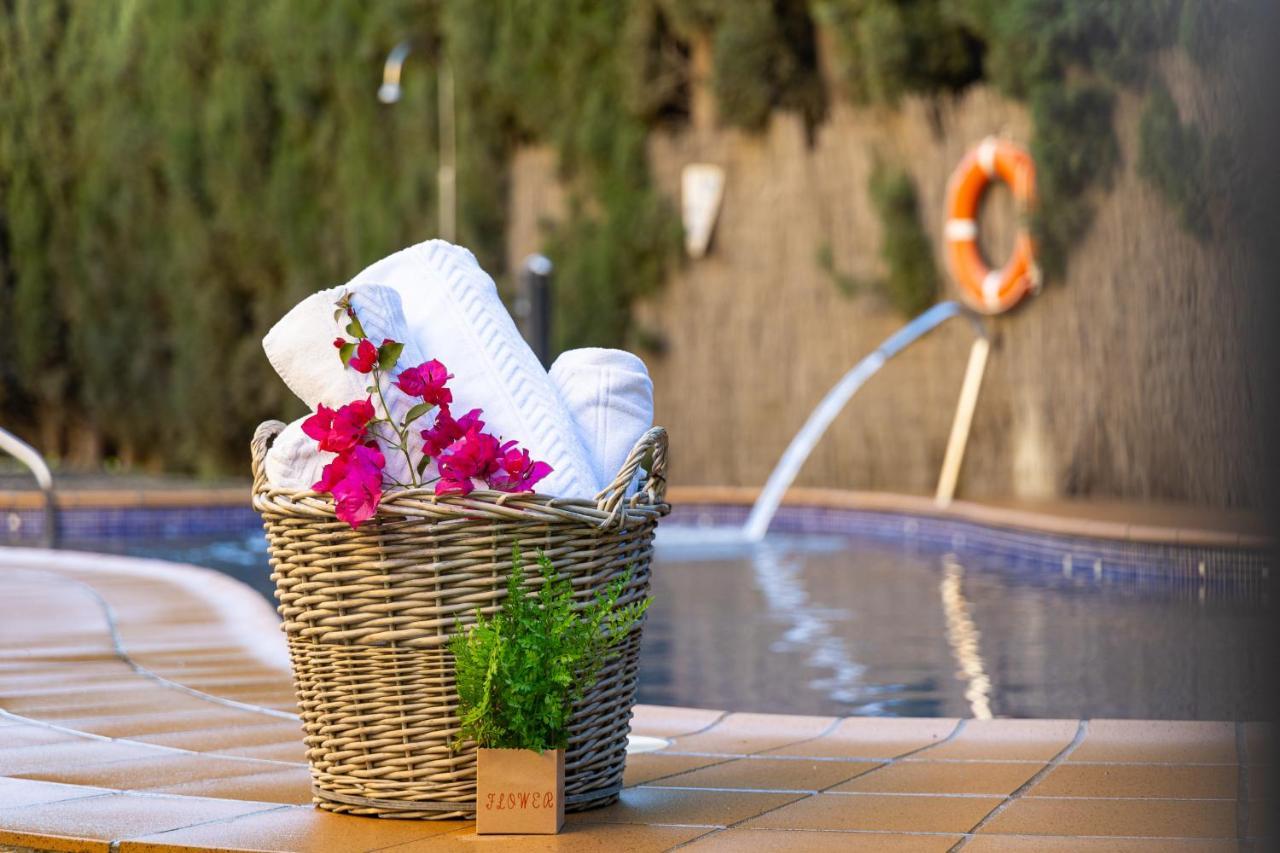 Plaza Del Castillo Hotel 4*