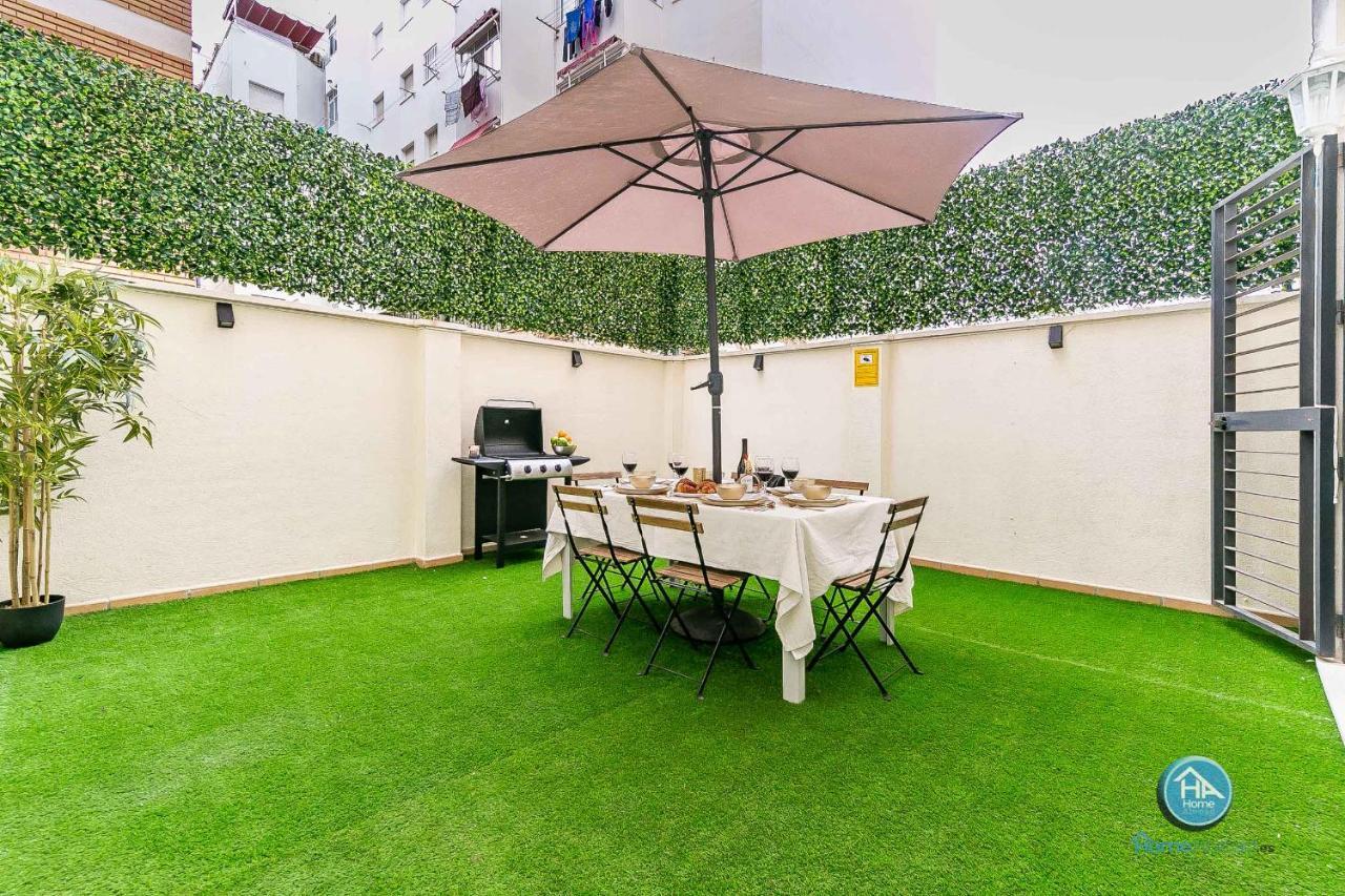 Bajo Urbano Boutique En Carlos Haya Con Terraza Y Parking Apartamento