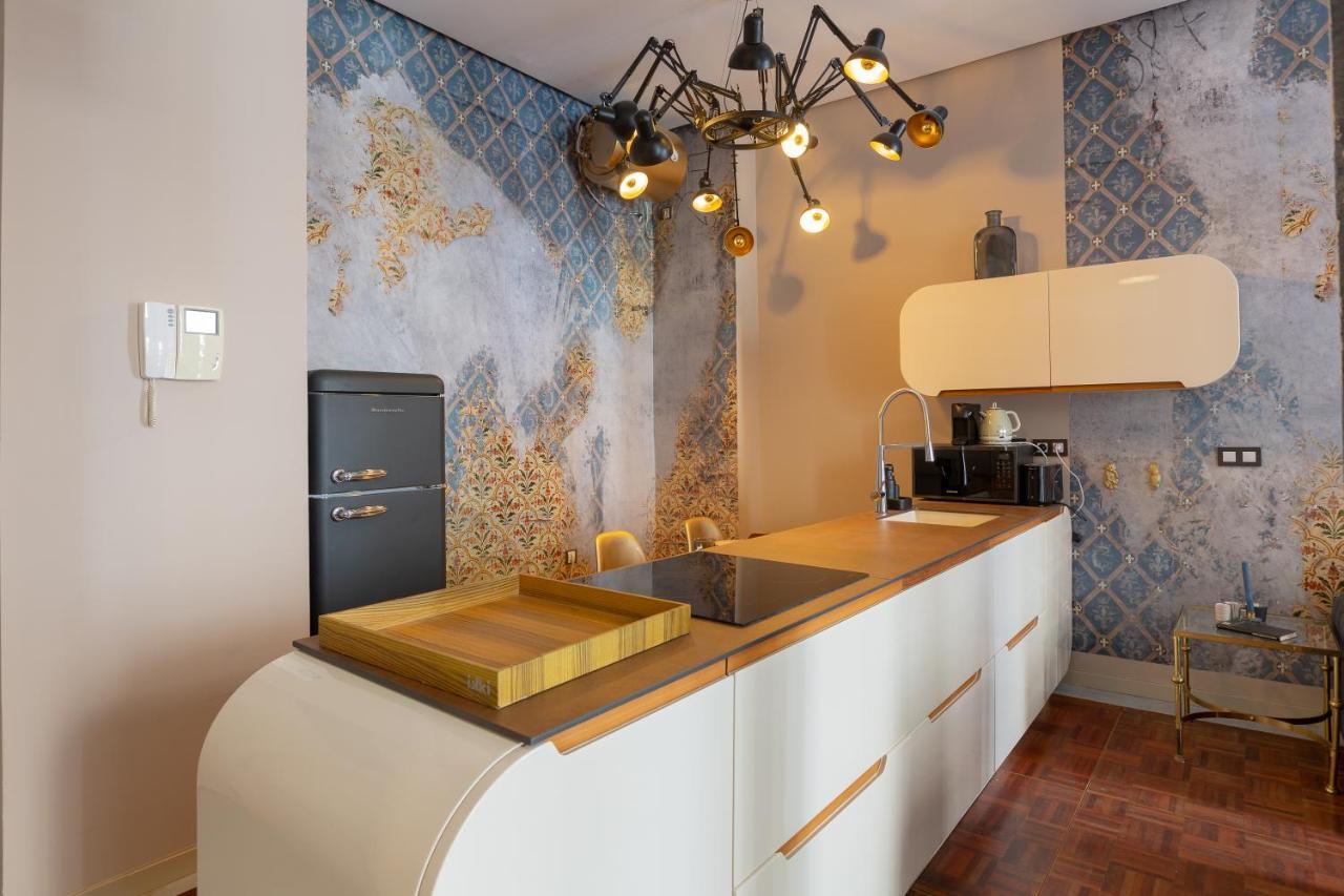 Apartamento Balcones De Larios: Beautiful Balconies Next To Plaza De La Constitucion *