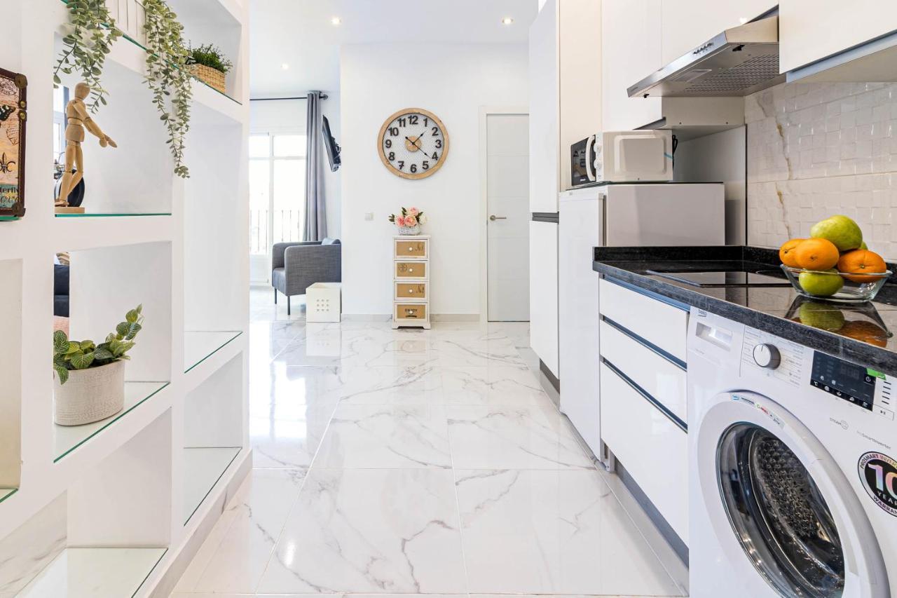 Apartamento Arriola Con Terraza By Bossh! Málaga
