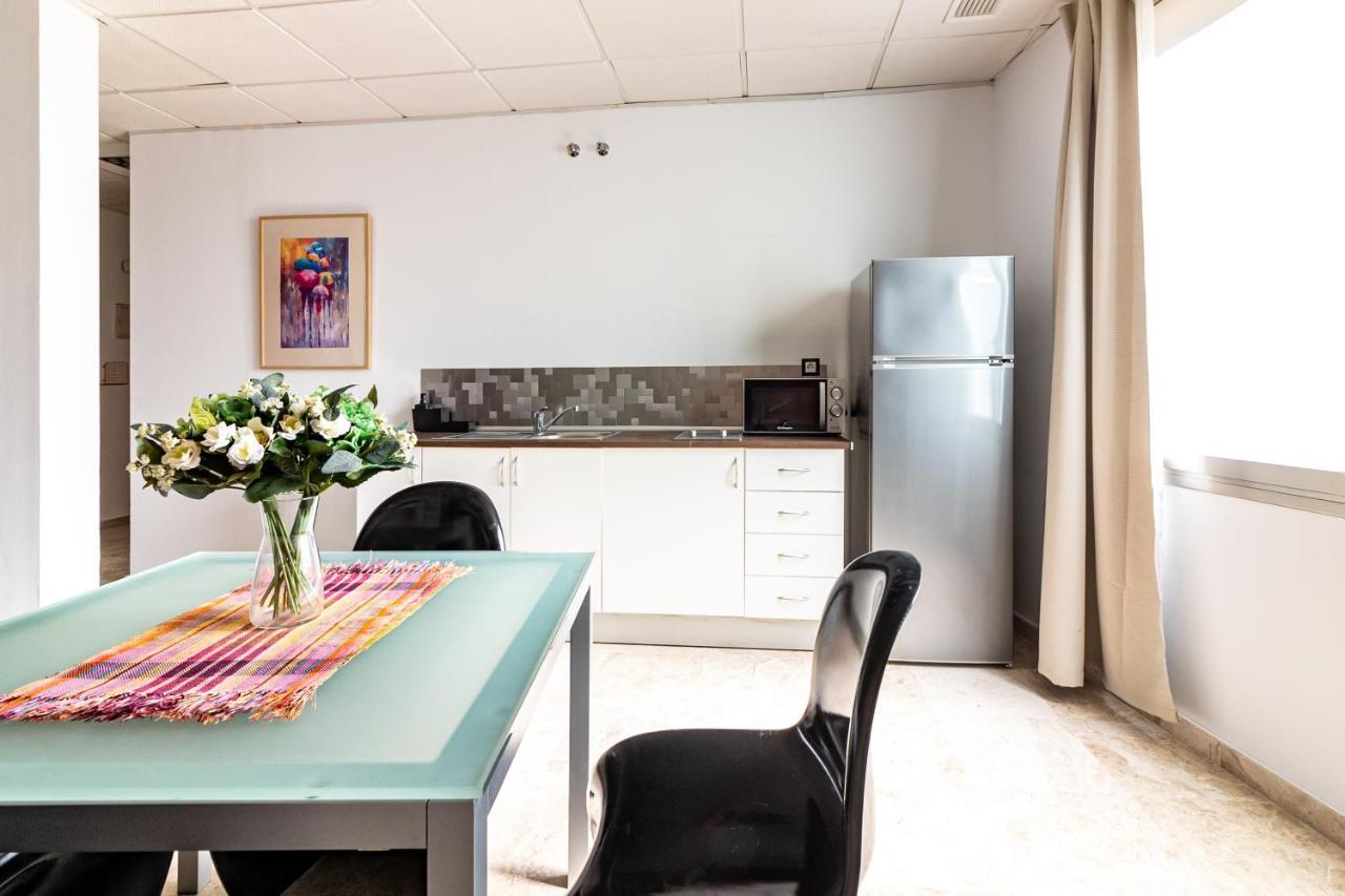 Saenz Gallery By Bossh! Apartment *