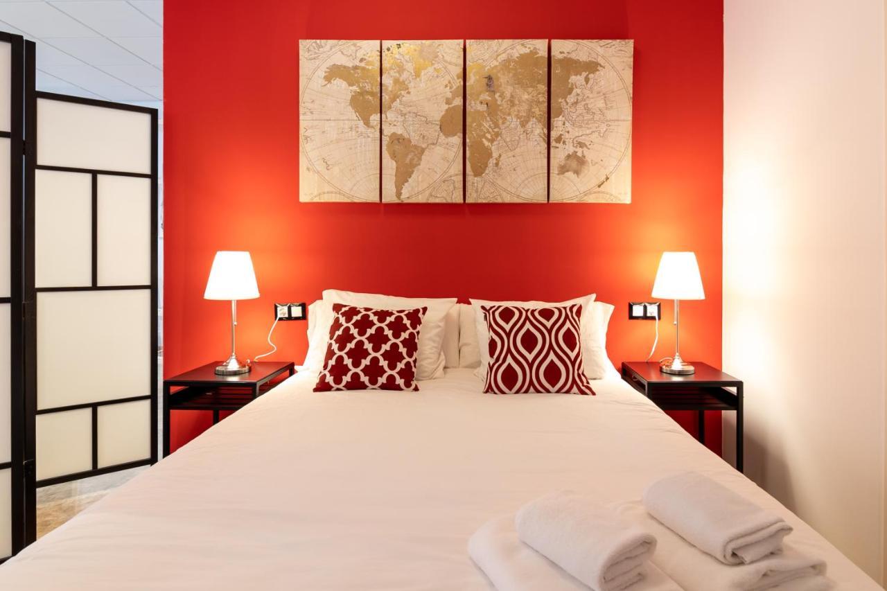 Saenz Gallery By Bossh! * Malaga