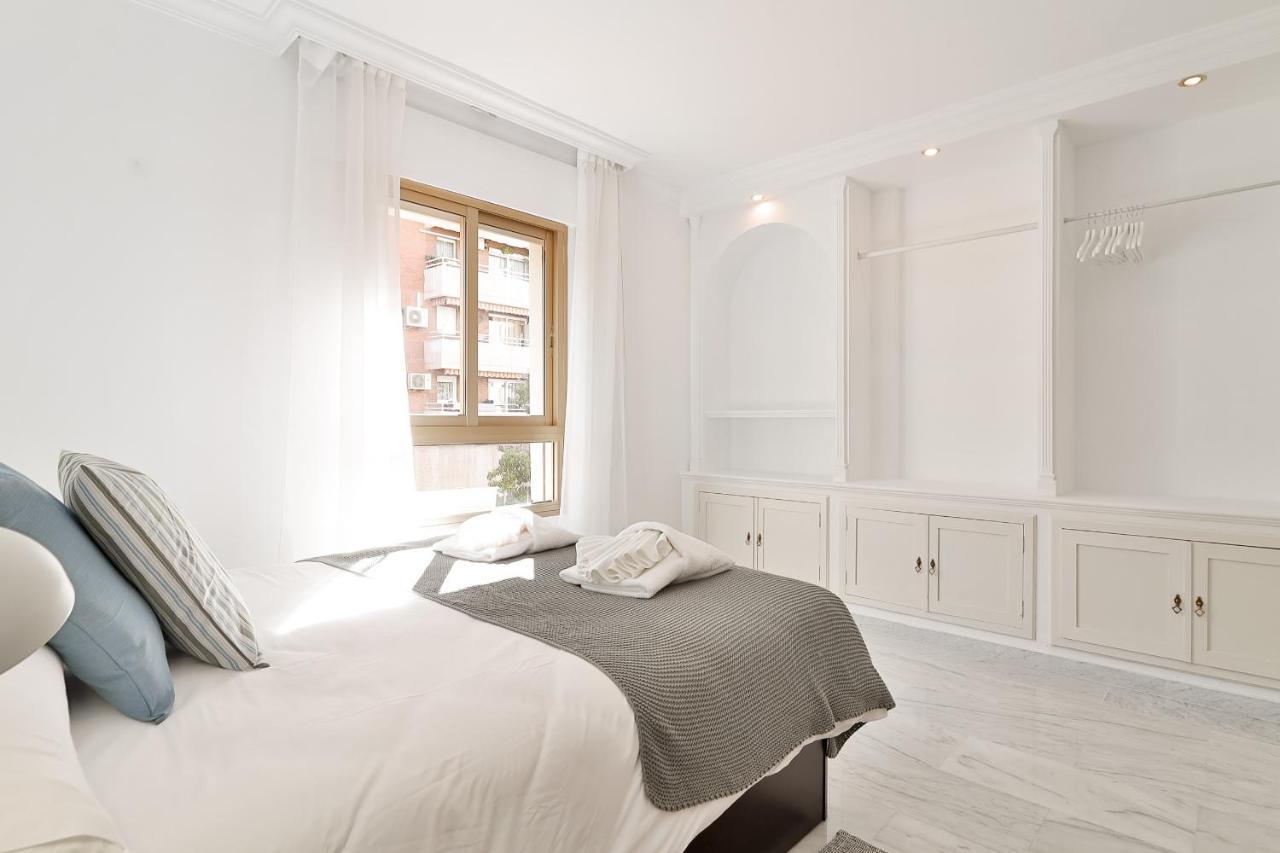 C9 Roomy Luminous 5 Bedroom In Town Malaga