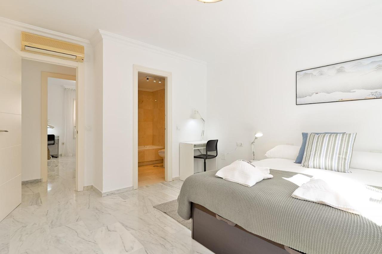 Apartment C9 Roomy Luminous 5 Bedroom In Town