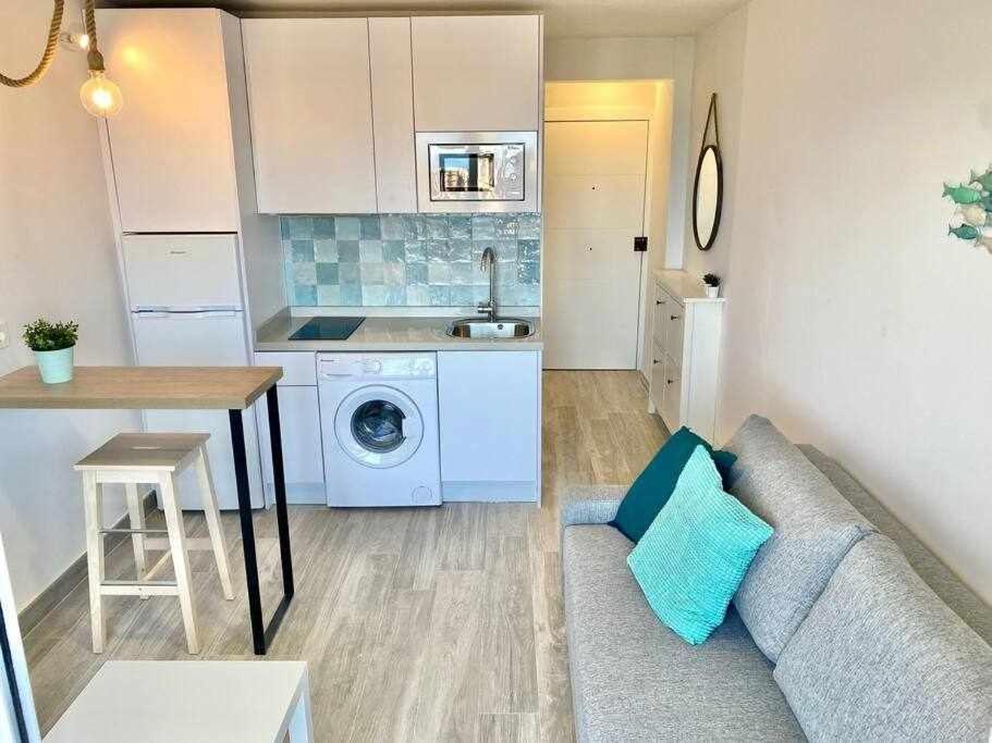 Apartamento Balneario Estudio Con Terraza Playa A 400m Málaga