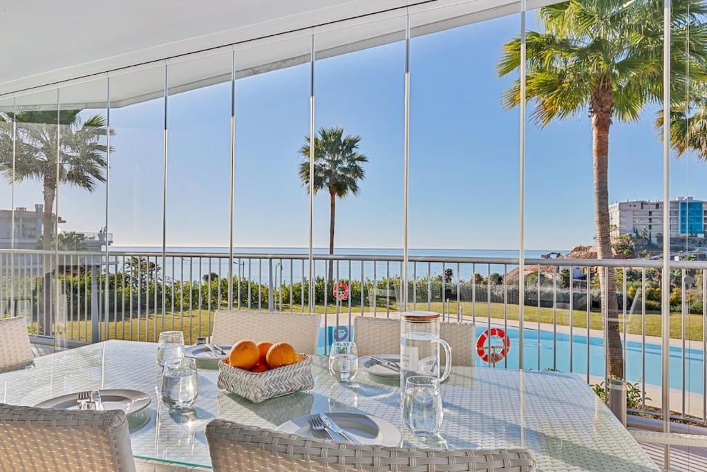 Apartment Ocean & Pool View 3-bedroom Apt.