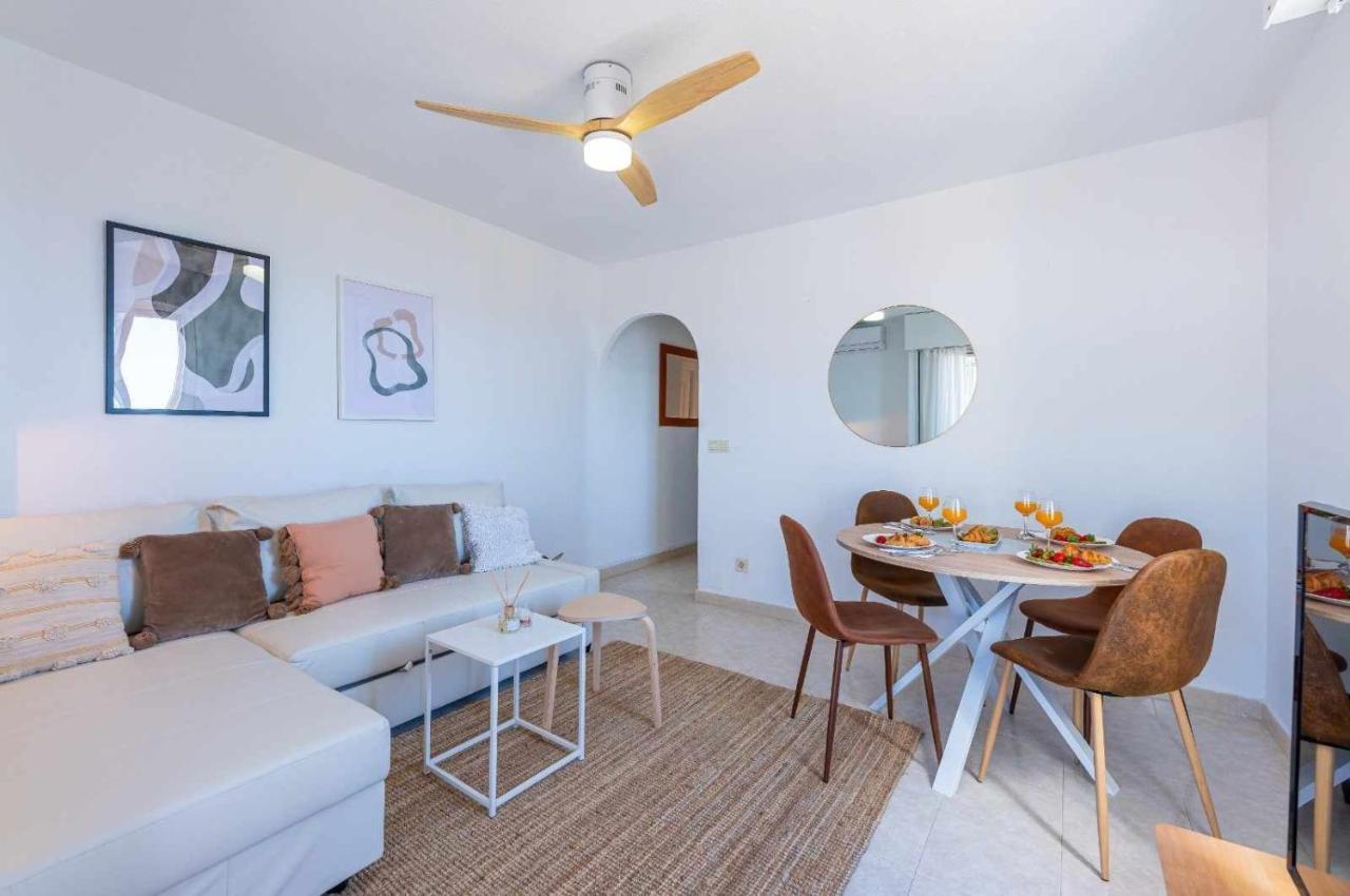Apartamento Benalmadena With Wonderful Views Málaga
