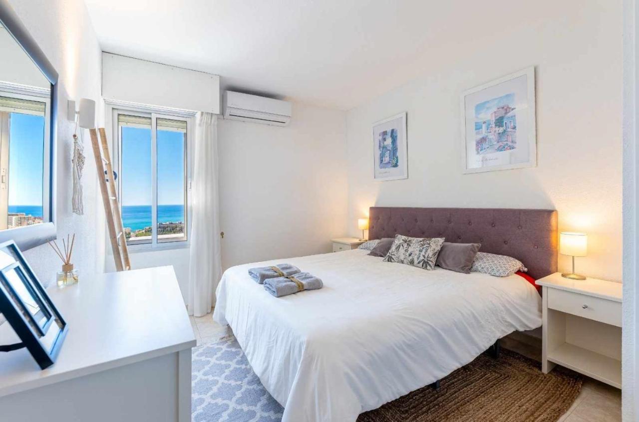Benalmadena With Wonderful Views Apartamento