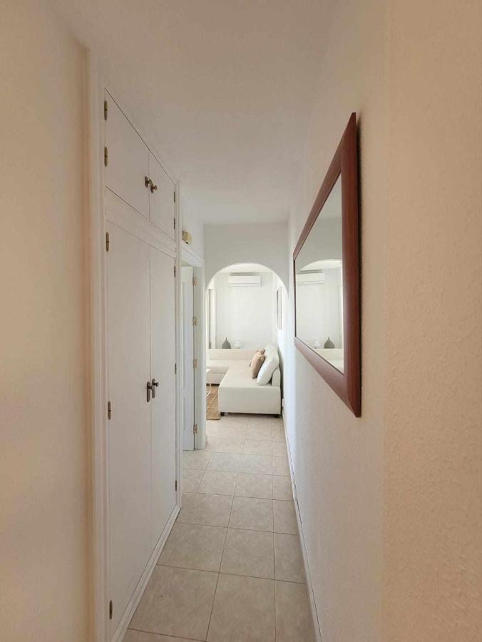 Benalmadena With Wonderful Views Apartamento *