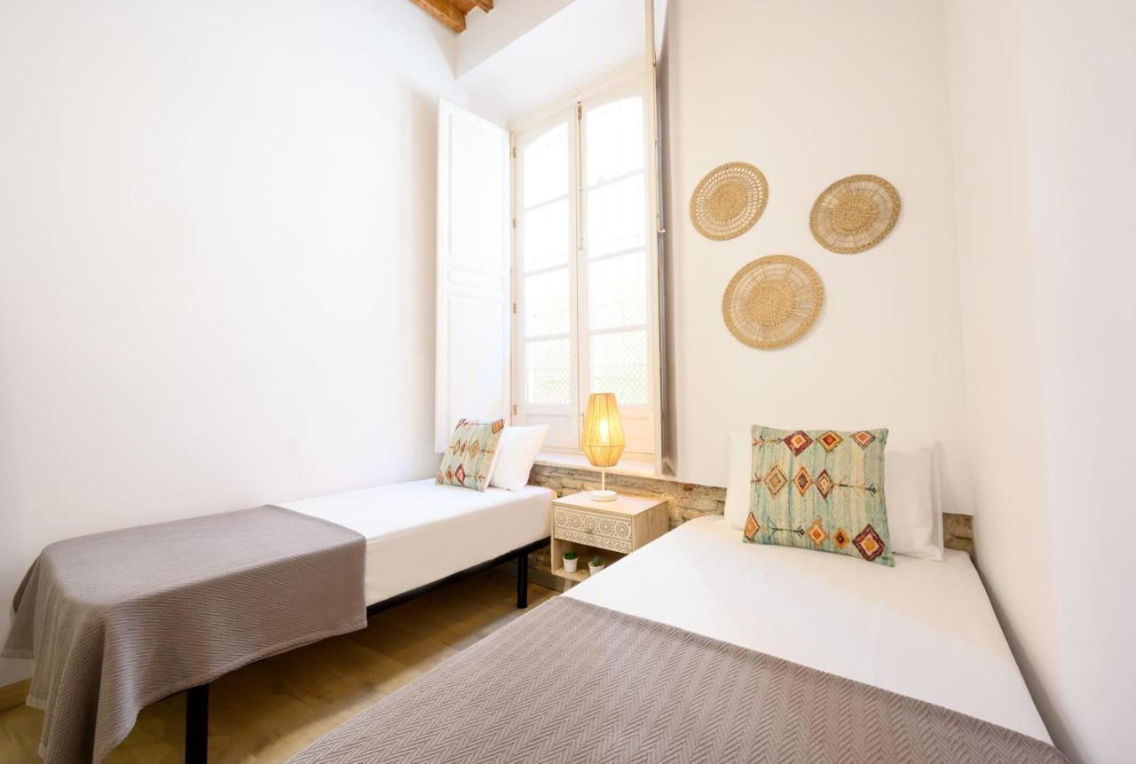 Apartamento Modern 3 Bedroom, Center With Patio & High Ceilings By 10tosea