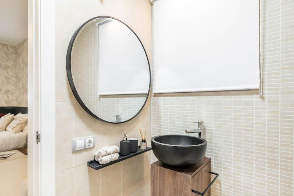 Chic Intimate In The Heart Of By Rems Málaga