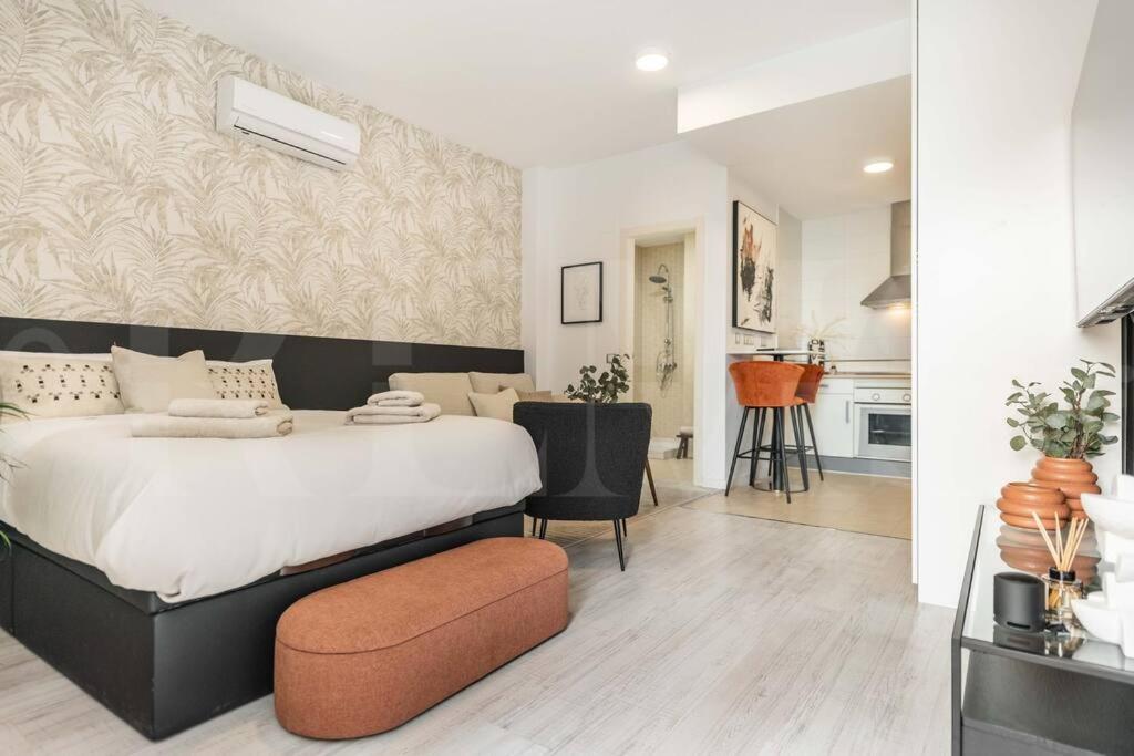 Chic Intimate In The Heart Of By Rems *