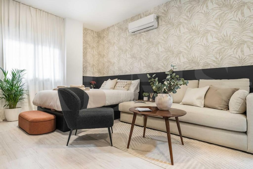 Chic Intimate In The Heart Of By Rems