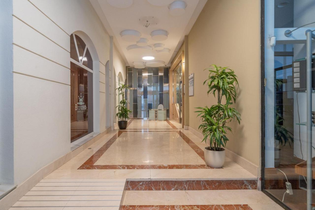 Apartment Xpce Teatro Square *