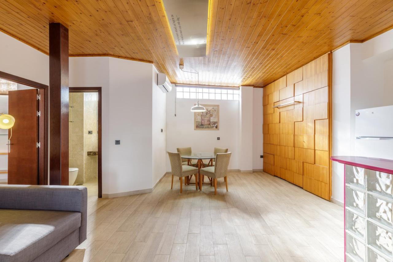 Autor By Caleta Homes Apartment *
