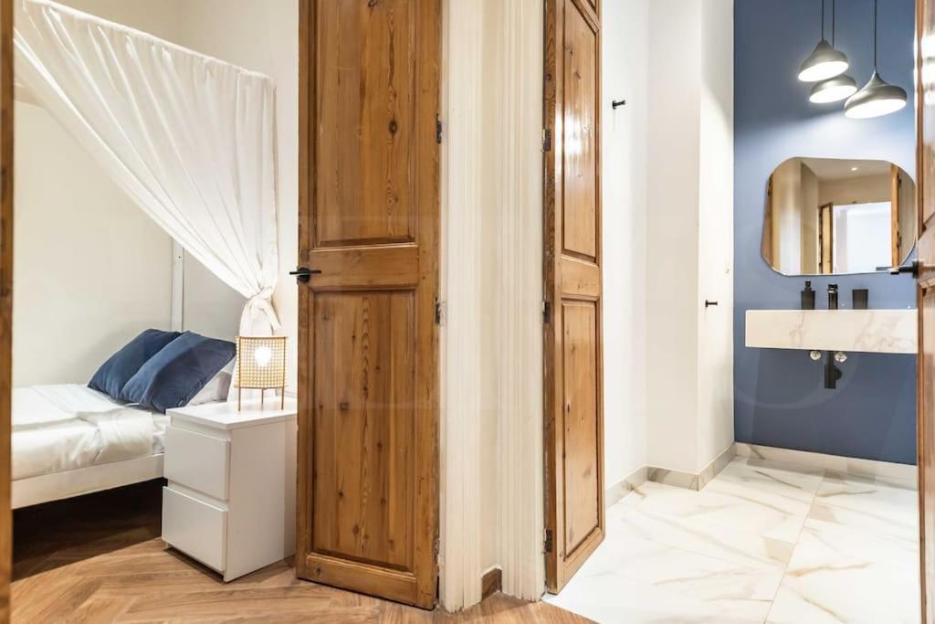 Modern & Spacious - Historic Center By Rems Malaga