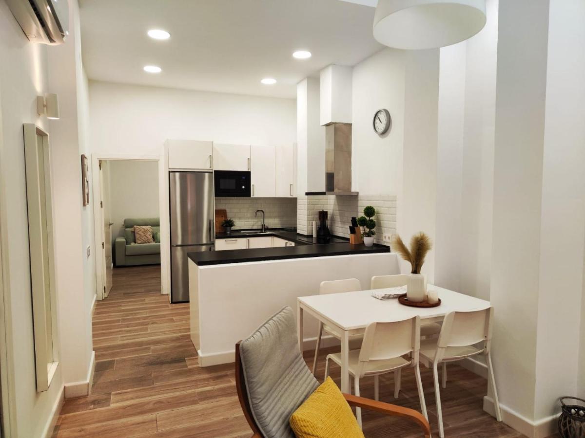 Apartamento Marmoles Centro By H&h Málaga