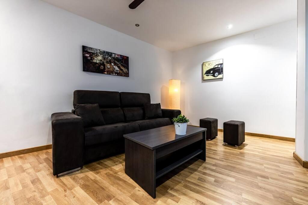 Minimalistic In The Heart Of By Rems Apartamento *