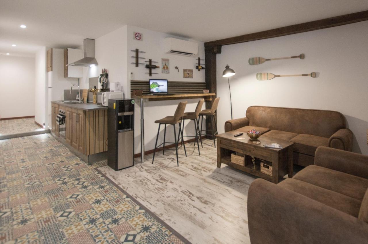 Emilysuites - Centro Historico Homestay *
