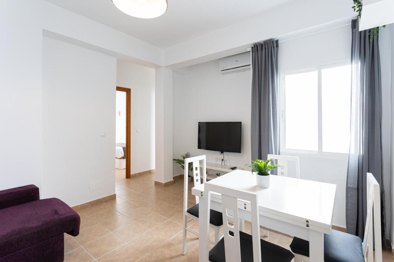 Apartment Holidays2malaga Pasaje Cerca Estacion Tren Ave *