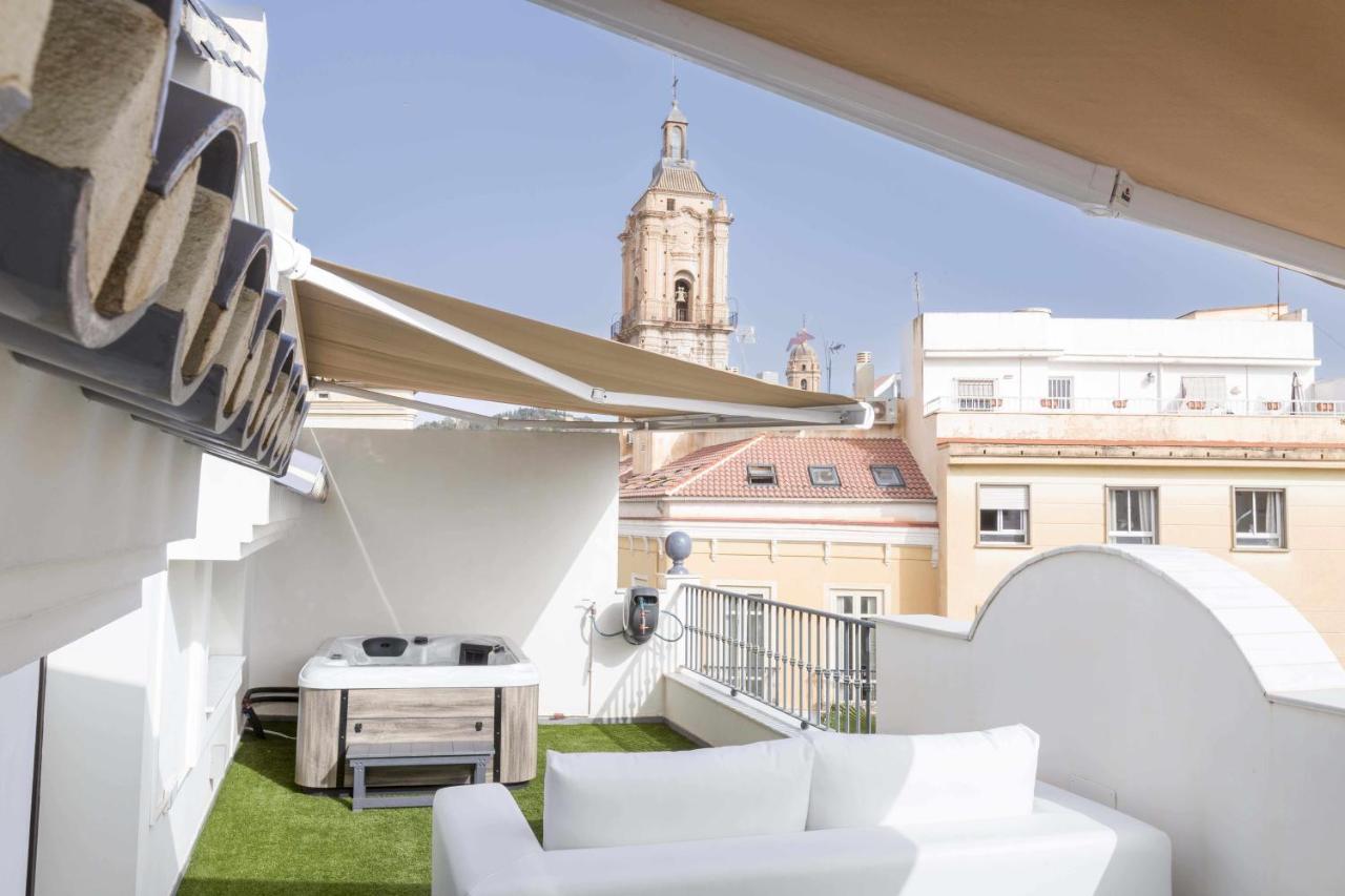 The Clock House Luxury Urban Apartahotel Málaga