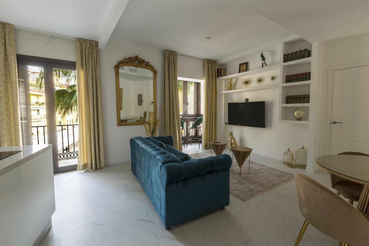 The Clock House Luxury Urban *
