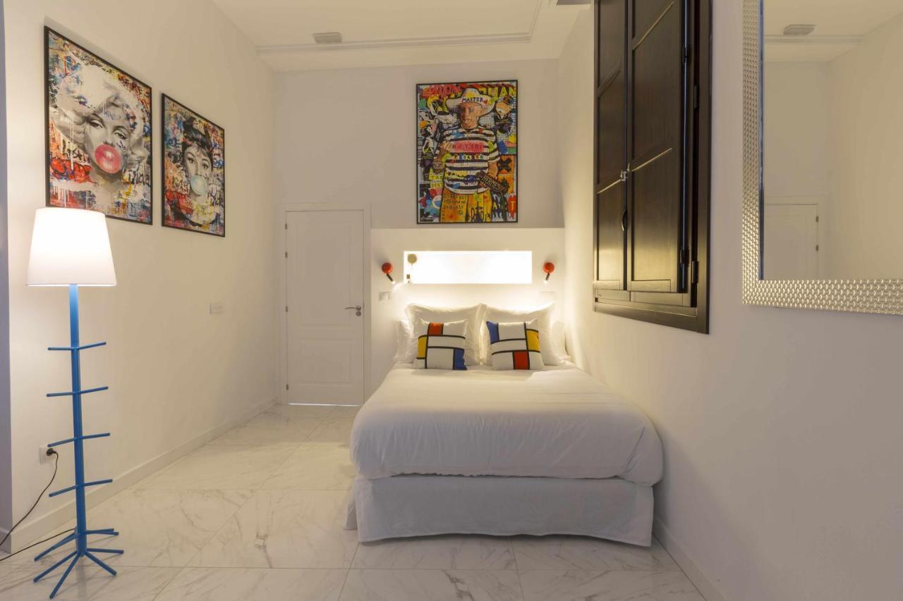 The Clock House Luxury Urban Apartahotel